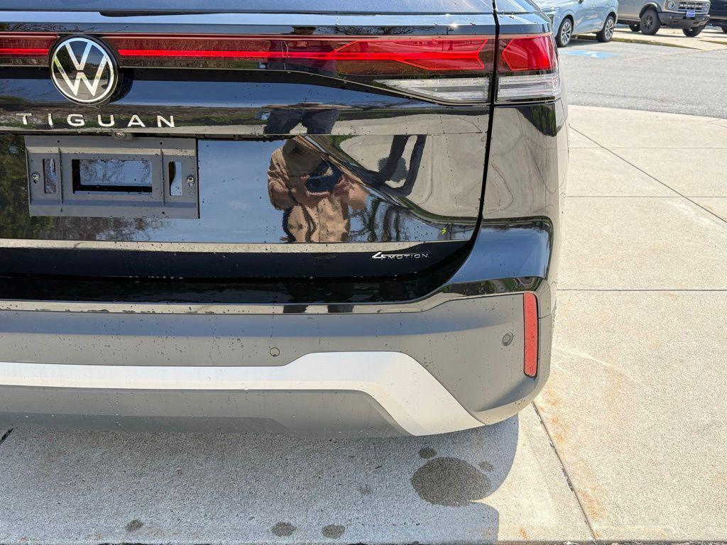new 2026 Volkswagen Tiguan car, priced at $37,687