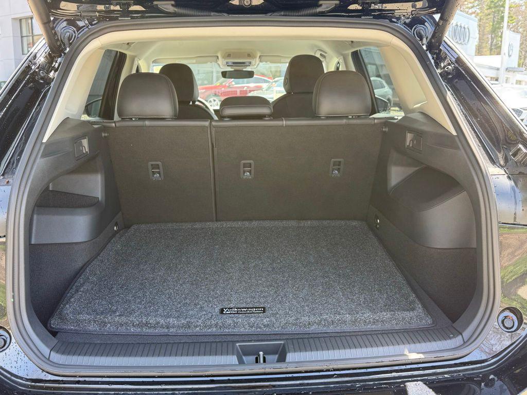 new 2026 Volkswagen Tiguan car, priced at $37,687
