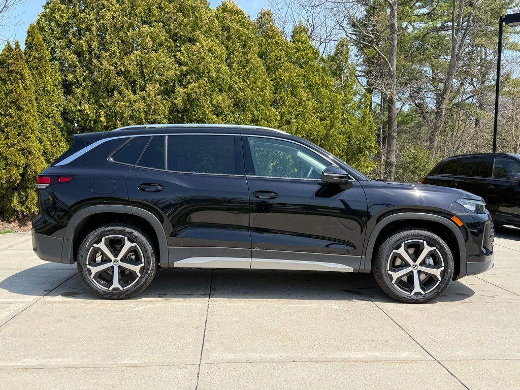 new 2026 Volkswagen Tiguan car, priced at $37,687