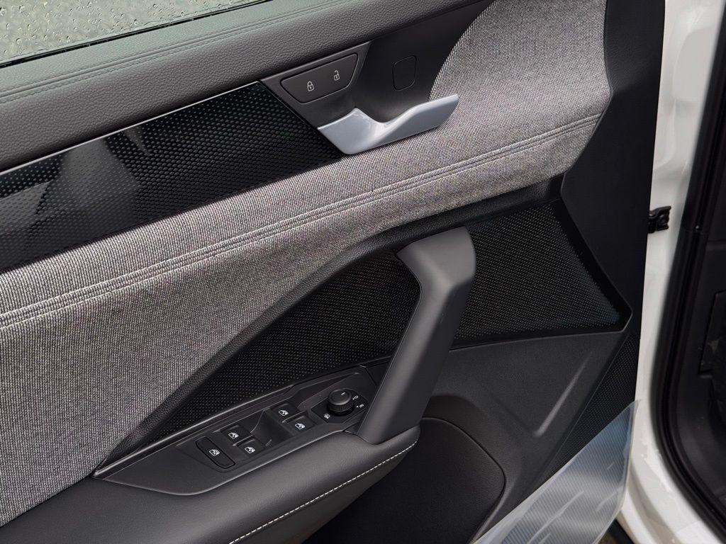 new 2026 Volkswagen Tiguan car, priced at $33,780