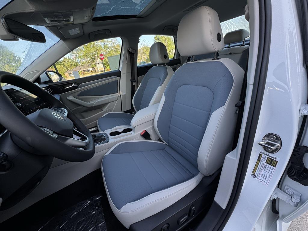 new 2025 Volkswagen Jetta car, priced at $28,043