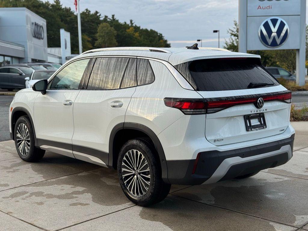 new 2025 Volkswagen Tiguan car, priced at $33,877