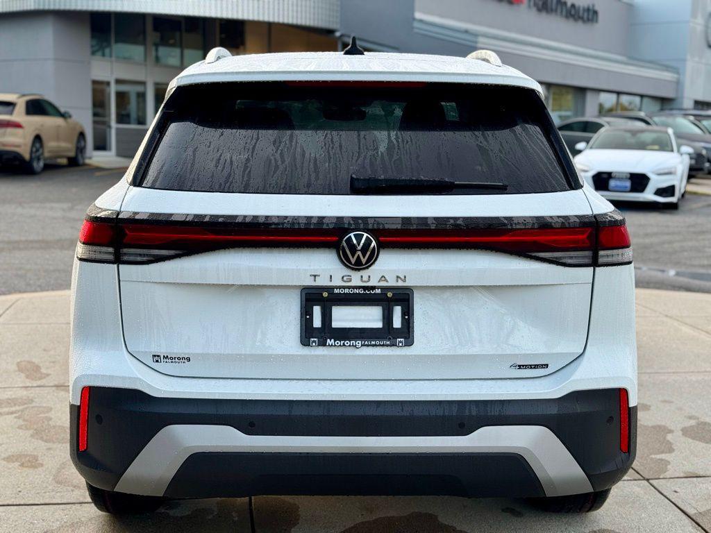 new 2025 Volkswagen Tiguan car, priced at $33,877