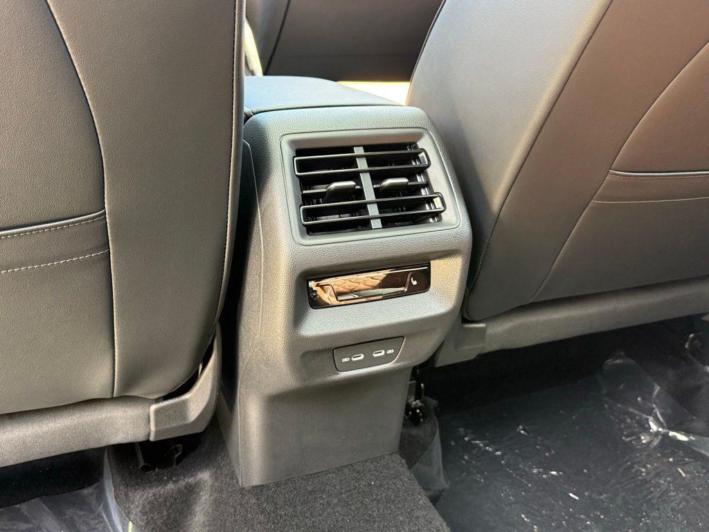 new 2026 Volkswagen Tiguan car, priced at $45,031