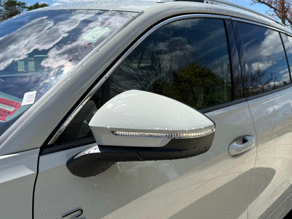 new 2026 Volkswagen Tiguan car, priced at $45,031