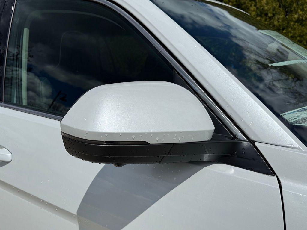 new 2026 Volkswagen Atlas car, priced at $57,398