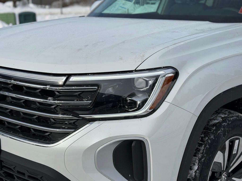 new 2026 Volkswagen Atlas car, priced at $44,004