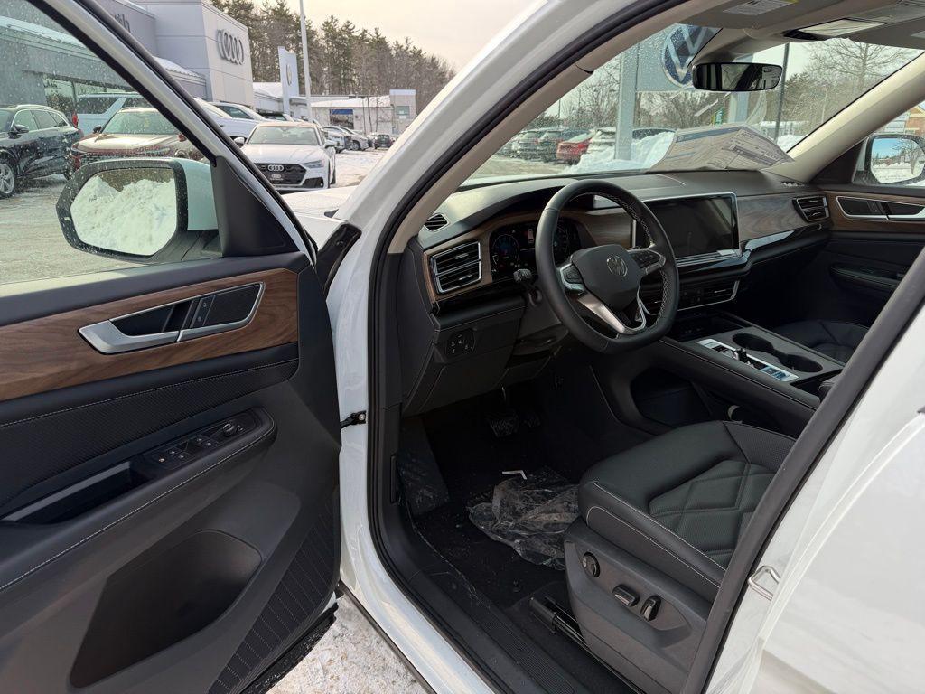 new 2026 Volkswagen Atlas car, priced at $44,004