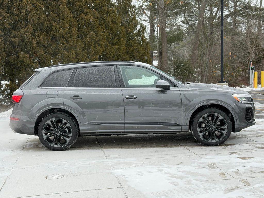 new 2026 Audi Q7 car, priced at $79,155