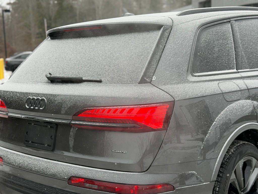 new 2026 Audi Q7 car, priced at $79,155