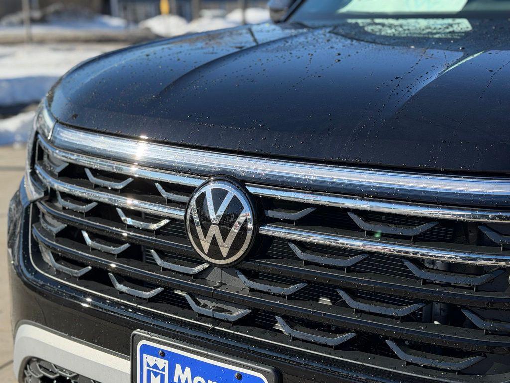 new 2026 Volkswagen Atlas car, priced at $50,118