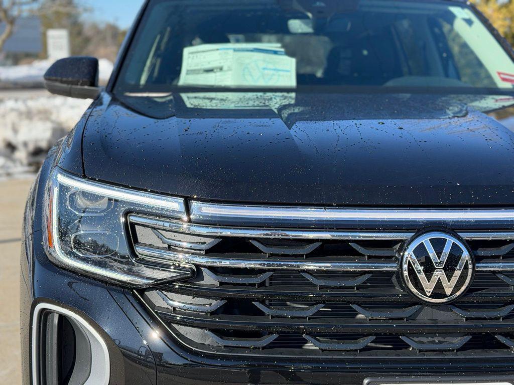 new 2026 Volkswagen Atlas car, priced at $50,118