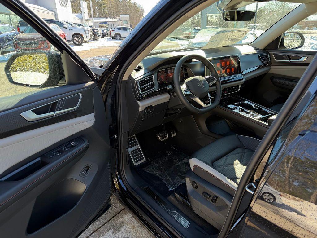 new 2026 Volkswagen Atlas car, priced at $50,118