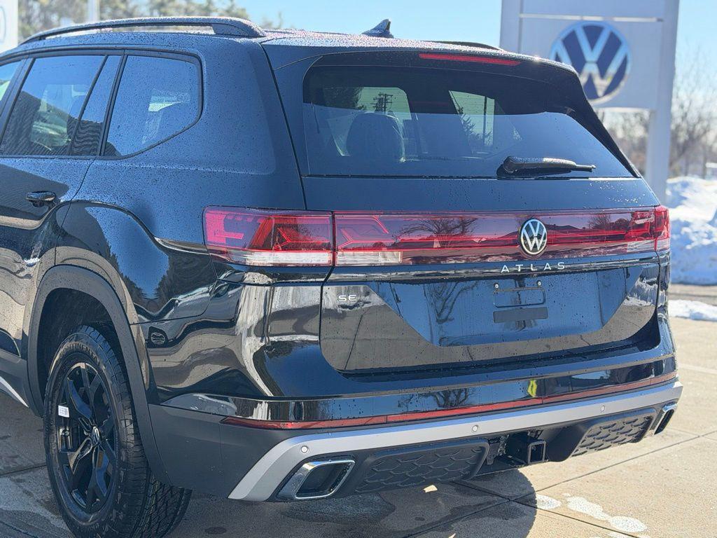 new 2026 Volkswagen Atlas car, priced at $50,118