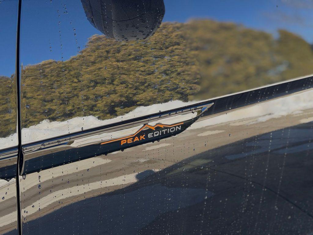 new 2026 Volkswagen Atlas car, priced at $50,118