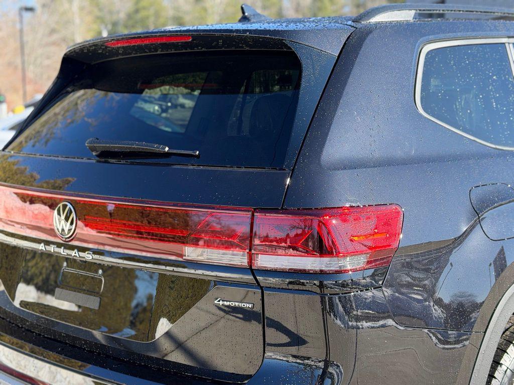 new 2026 Volkswagen Atlas car, priced at $50,118