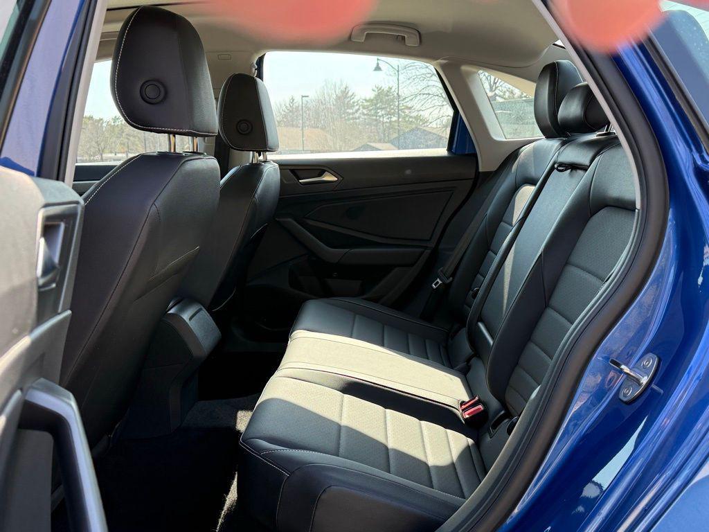 used 2024 Volkswagen Jetta car, priced at $21,538