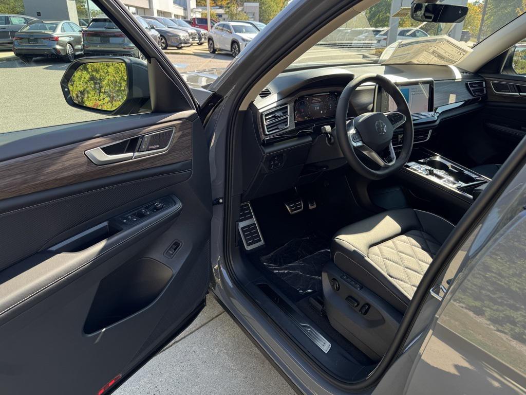 new 2026 Volkswagen Atlas car, priced at $58,093