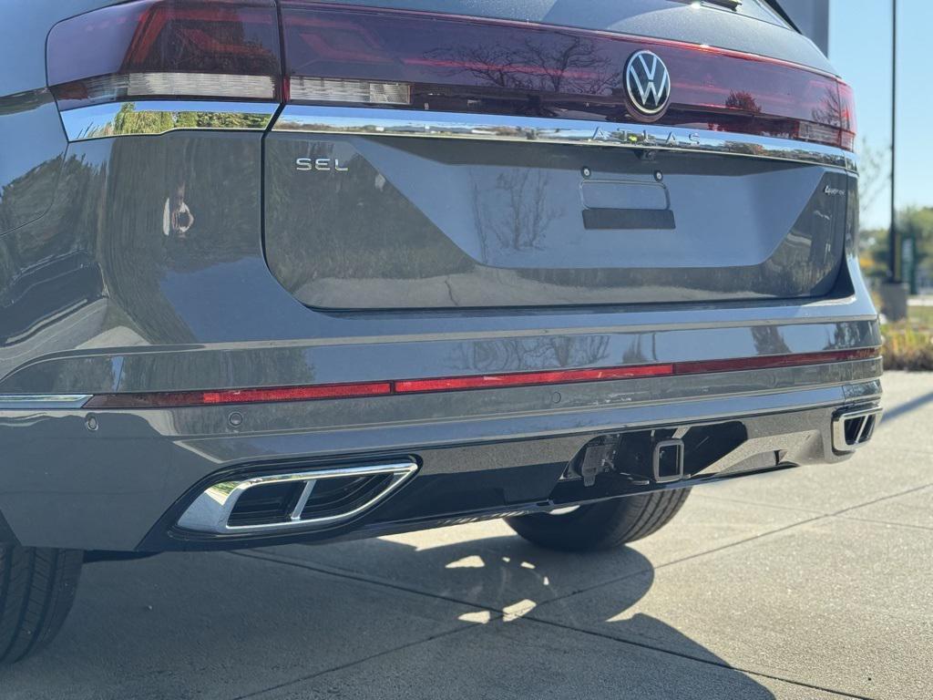 new 2026 Volkswagen Atlas car, priced at $58,093