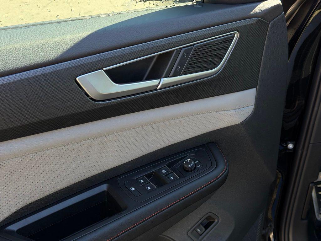 new 2026 Volkswagen Atlas car, priced at $50,118