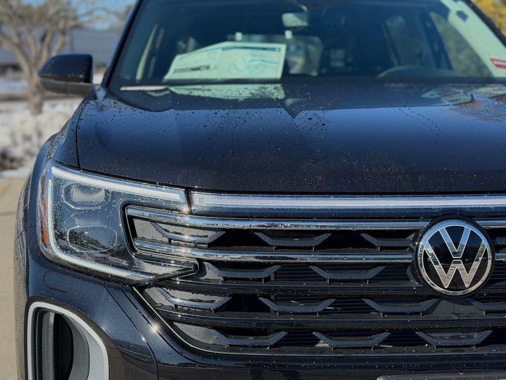 new 2026 Volkswagen Atlas car, priced at $50,118