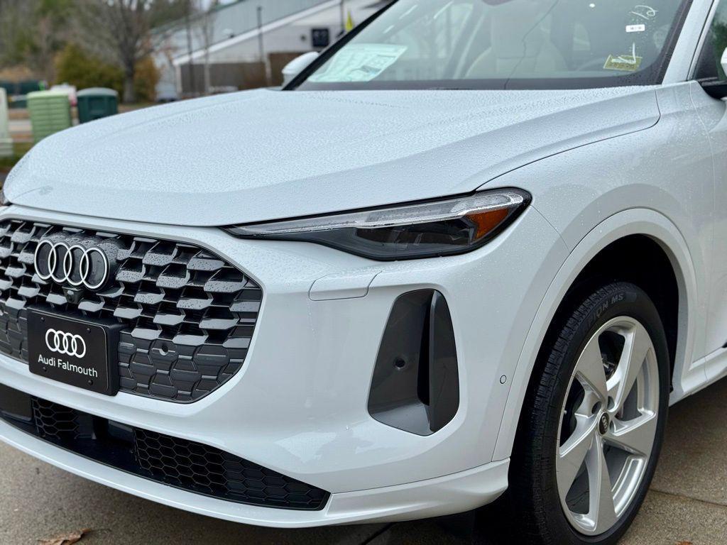 new 2025 Audi Q5 car, priced at $63,440