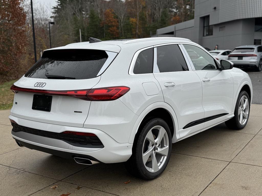 new 2025 Audi Q5 car, priced at $64,890