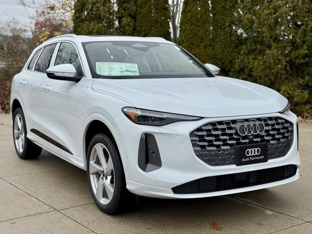 new 2025 Audi Q5 car, priced at $64,890