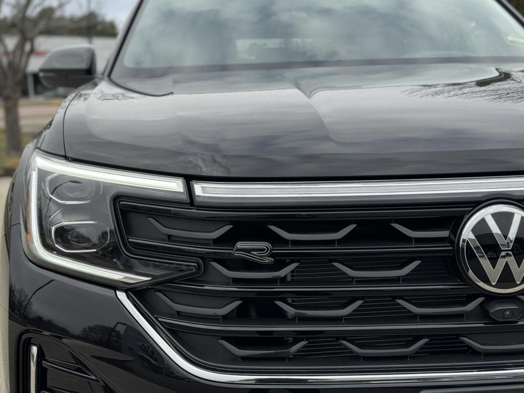 new 2026 Volkswagen Atlas Cross Sport car, priced at $55,933