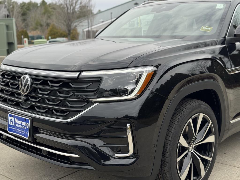 new 2026 Volkswagen Atlas Cross Sport car, priced at $55,933