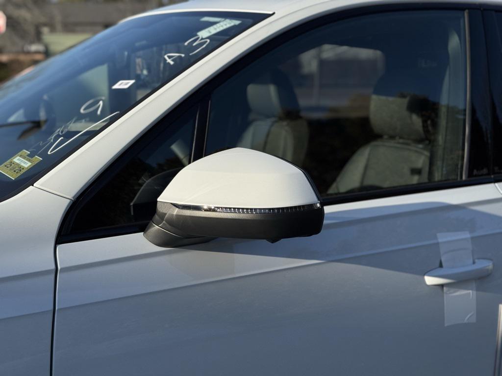 new 2026 Audi Q7 car, priced at $78,495