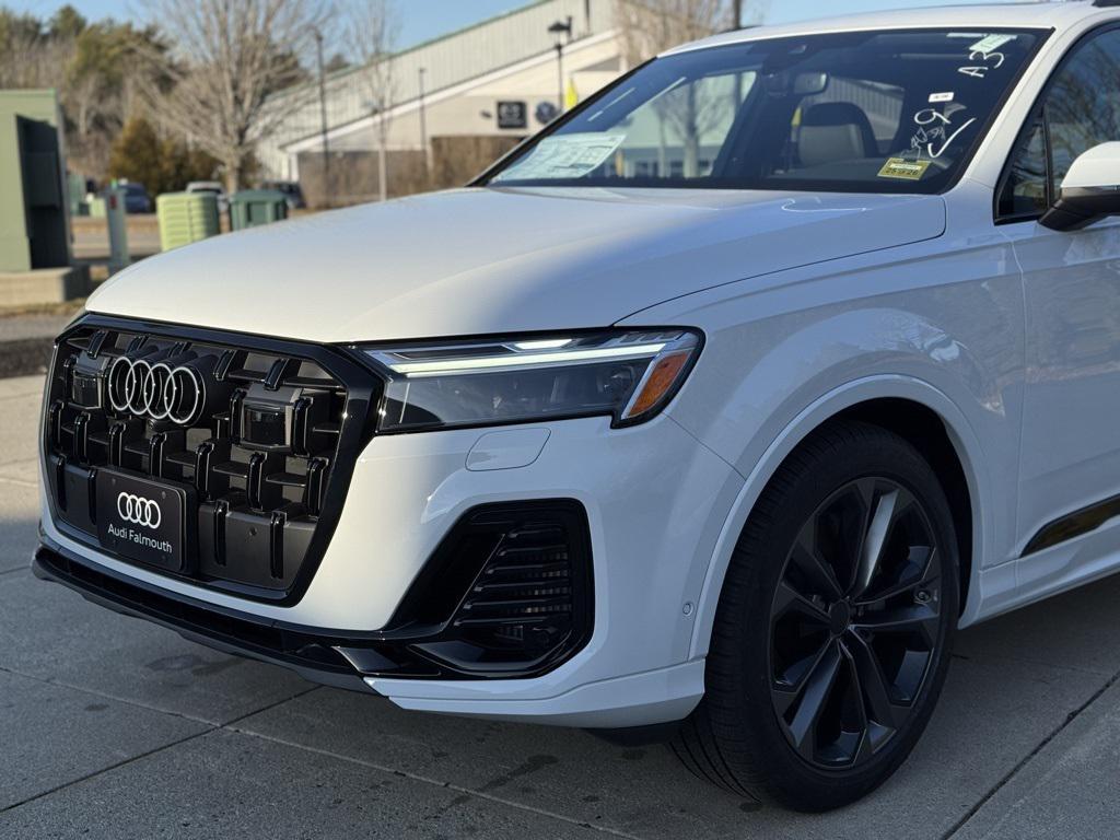 new 2026 Audi Q7 car, priced at $78,495
