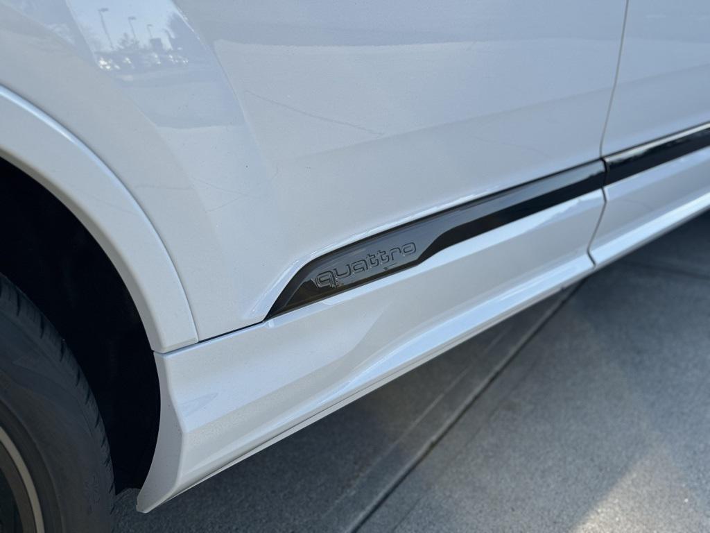 new 2026 Audi Q7 car, priced at $78,495