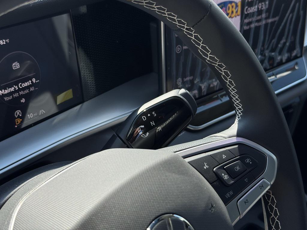 new 2025 Volkswagen Tiguan car, priced at $37,577