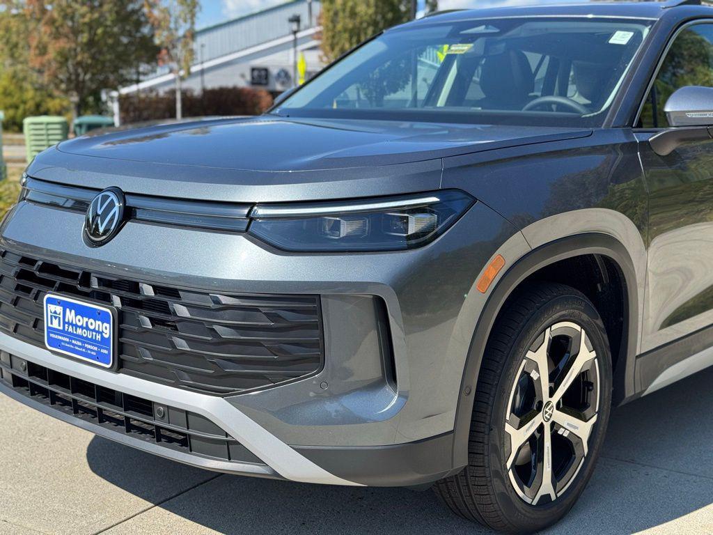 new 2025 Volkswagen Tiguan car, priced at $37,577