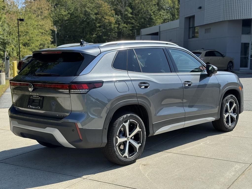 new 2025 Volkswagen Tiguan car, priced at $37,577