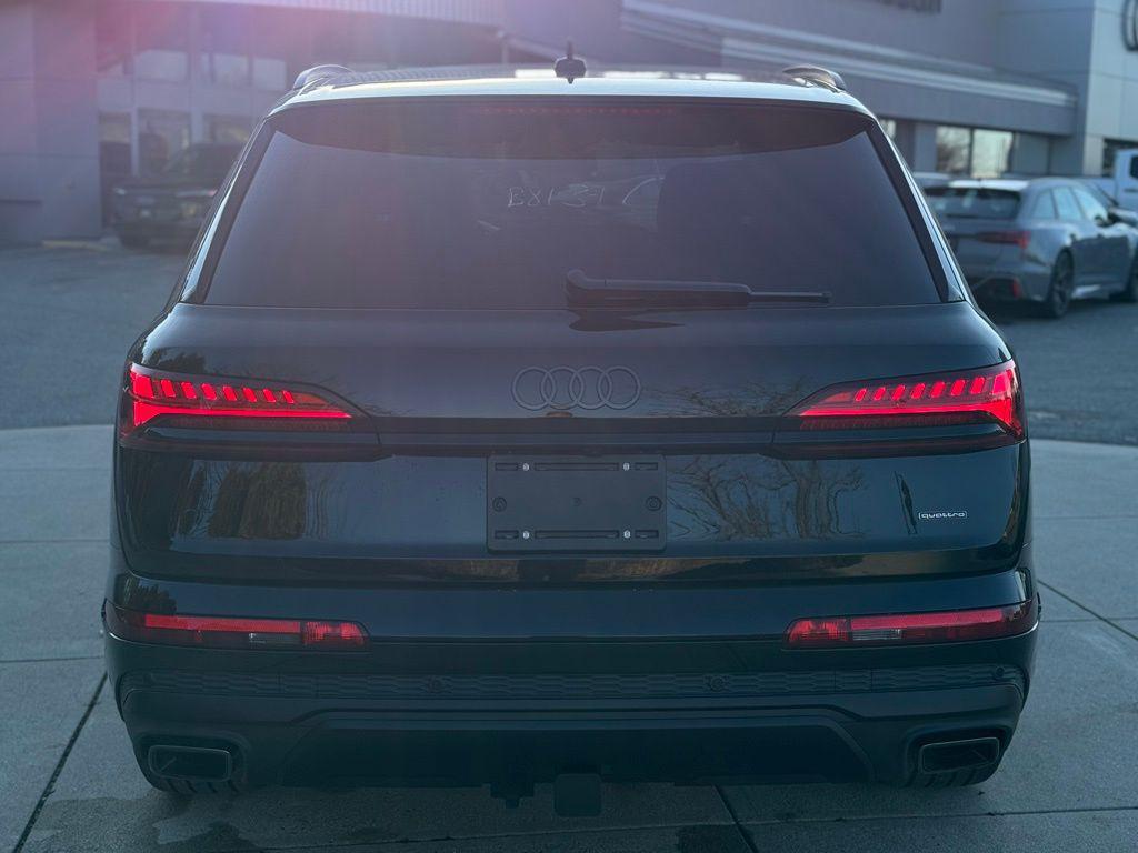 new 2026 Audi Q7 car, priced at $78,495