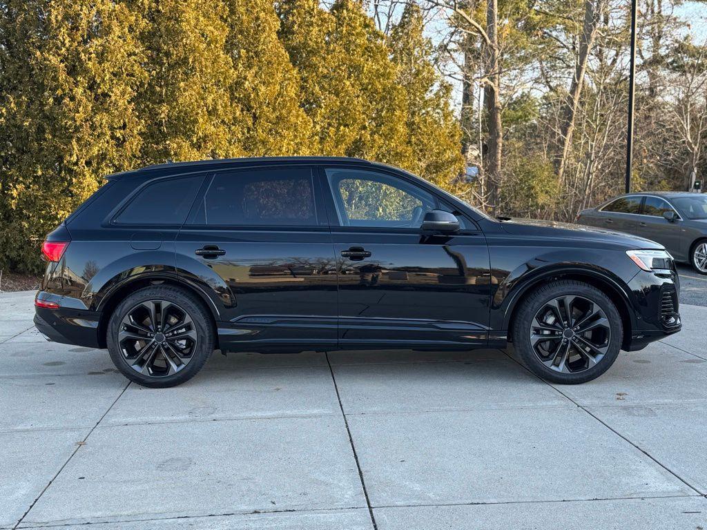 new 2026 Audi Q7 car, priced at $78,495