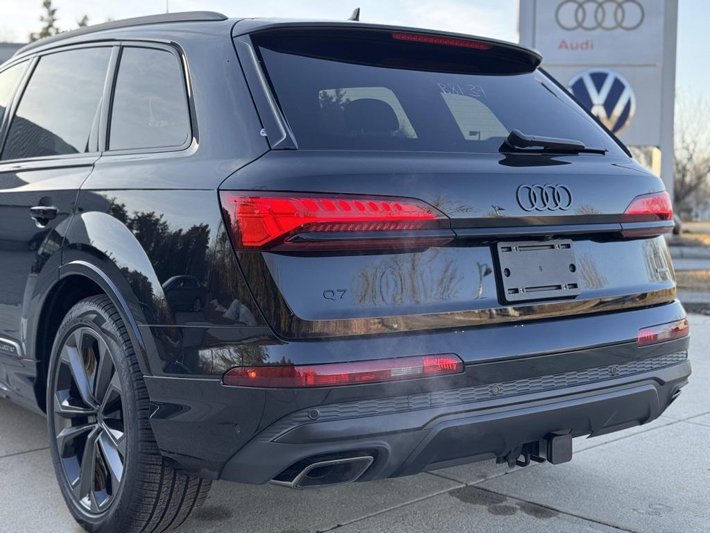 new 2026 Audi Q7 car, priced at $78,495