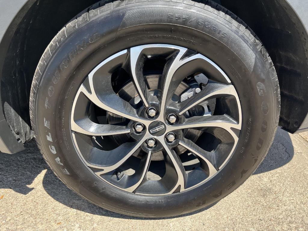 used 2024 Lincoln Nautilus car, priced at $42,200