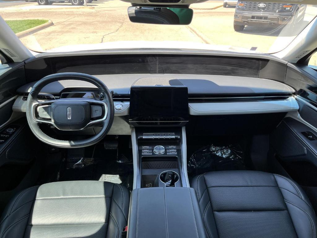 used 2024 Lincoln Nautilus car, priced at $42,200