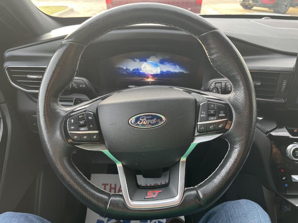 used 2022 Ford Explorer car, priced at $38,500