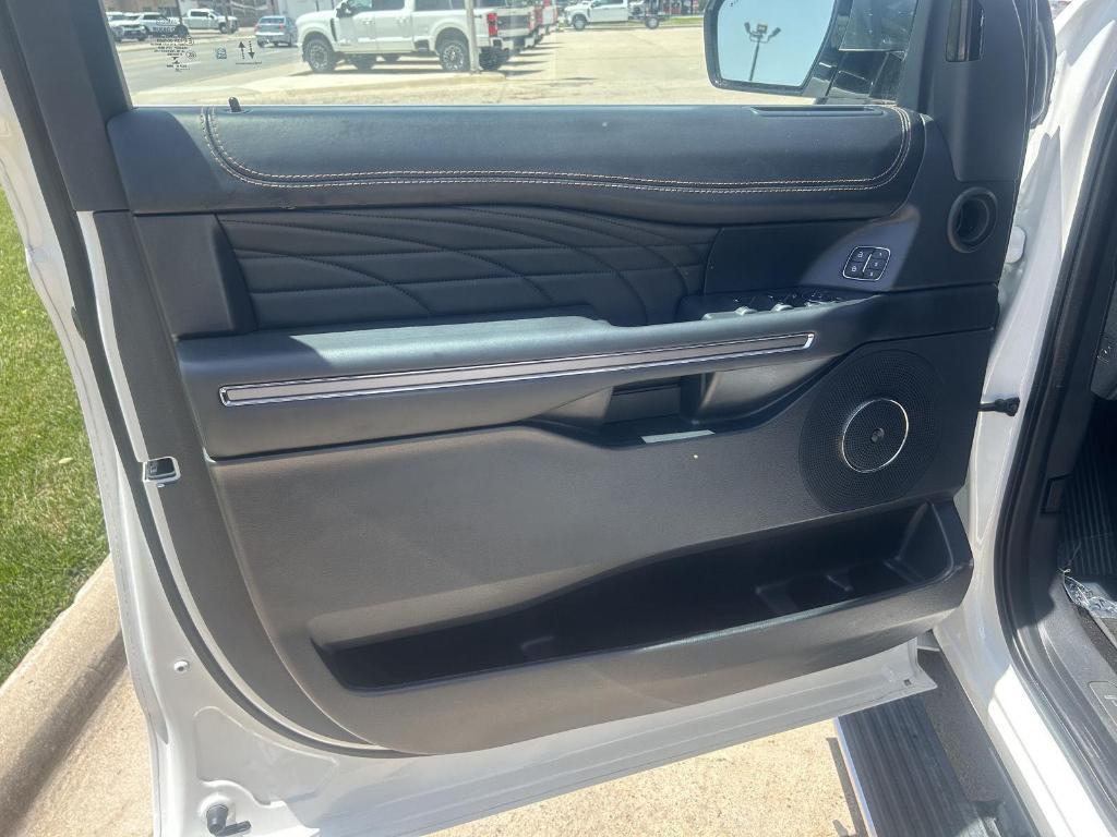 used 2022 Ford Expedition Max car, priced at $61,500