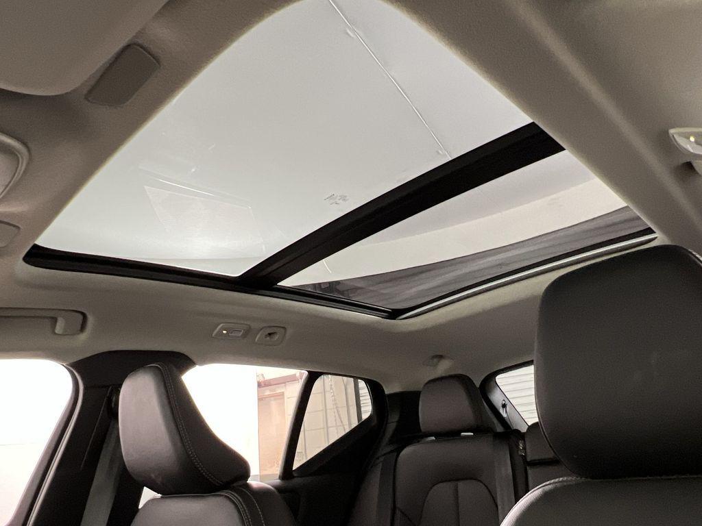 new 2026 Volvo XC40 car