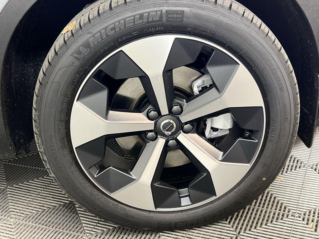 new 2026 Volvo XC40 car