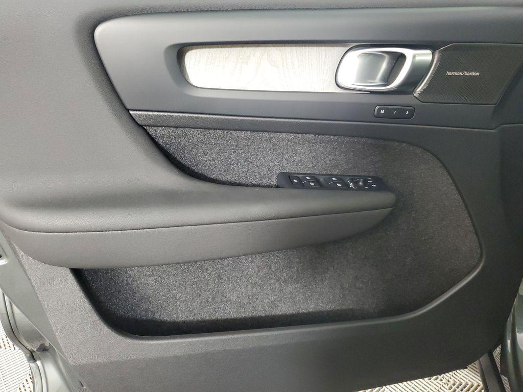 new 2026 Volvo XC40 car, priced at $51,994