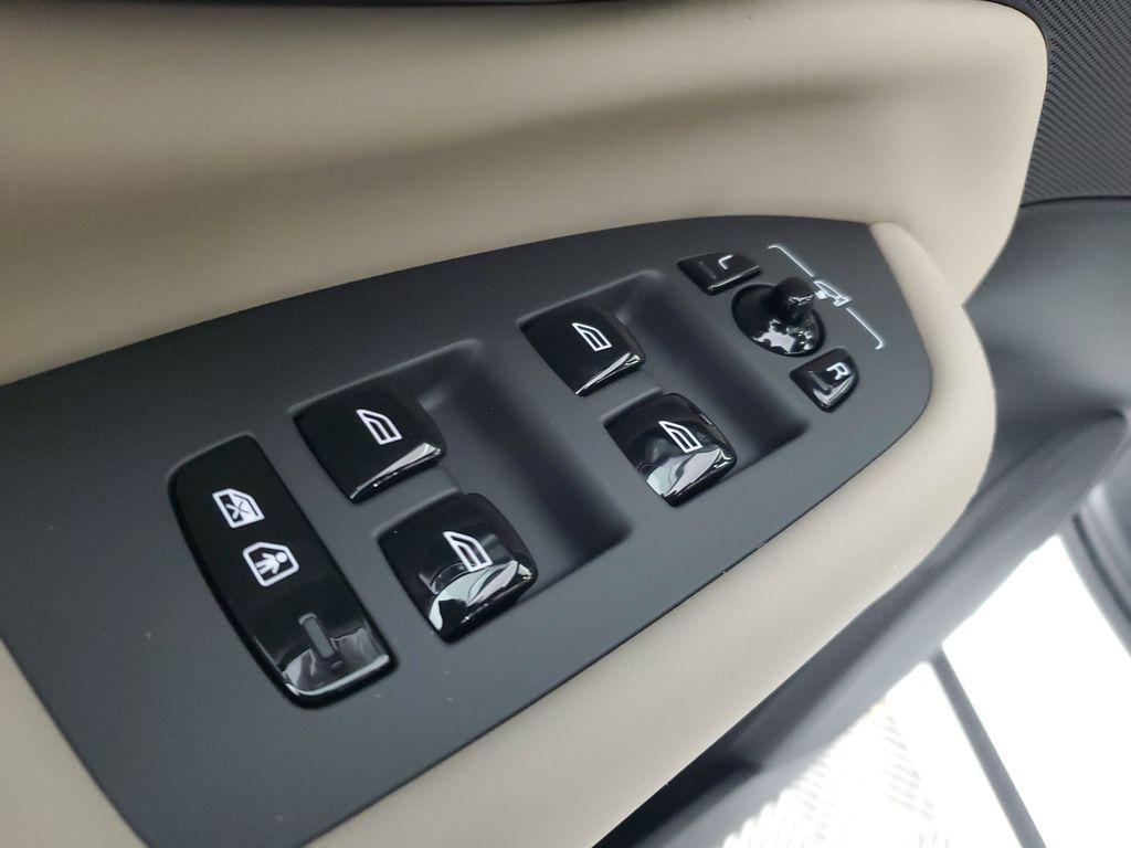 new 2026 Volvo XC90 car, priced at $70,995