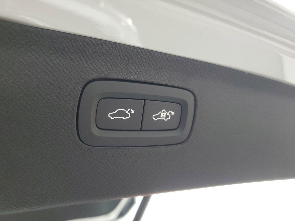 new 2026 Volvo XC90 car, priced at $70,995