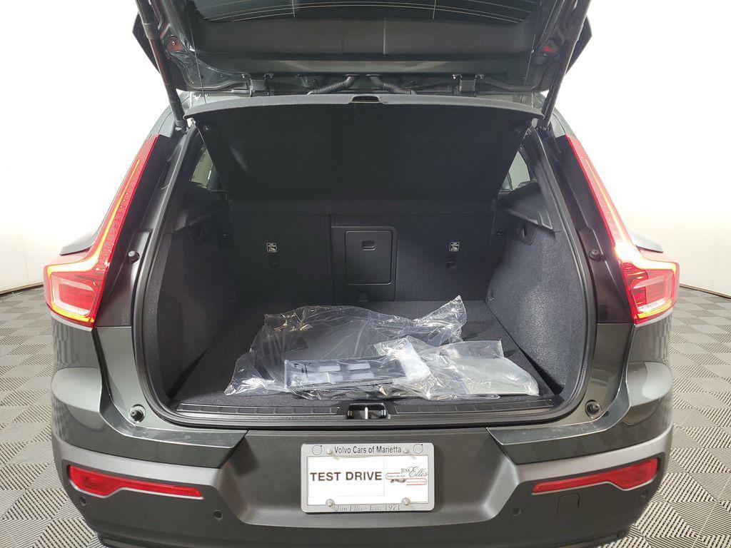 new 2026 Volvo XC40 car, priced at $44,995