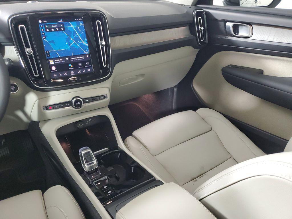 used 2025 Volvo XC40 car, priced at $30,307